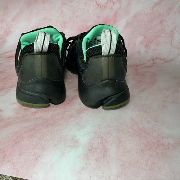 NIKE Presto Sneakers Green Glow Shoes US 4Y UNISEX - Picture 11 of 13